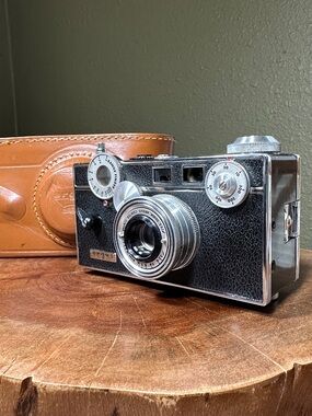 Argus C3 "The Brick" Vintage 35mm Film Camera - Working